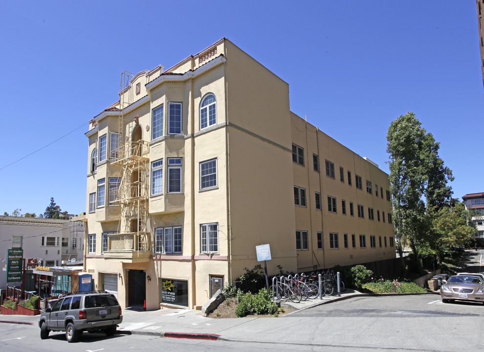 Hearst Avenue Apartments in Berkeley, CA - Building Photo