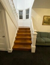 214 W Garfield Ave, Unit 3 in Norwood, PA - Foto de edificio - Building Photo