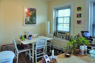 112 Willow St, Unit 112-01 in Cambridge, MA - Foto de edificio - Building Photo