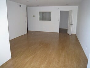 10747 Wilshire Blvd, Unit PH 4 in Los Angeles, CA - Foto de edificio - Building Photo