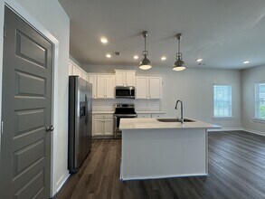 681 W Vincent Dr in Athens, GA - Building Photo - Building Photo