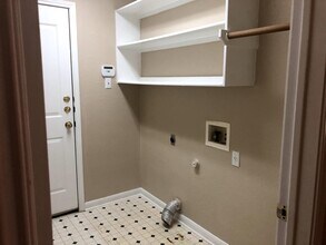 13529 Anarosa Loop in Austin, TX - Building Photo - Building Photo