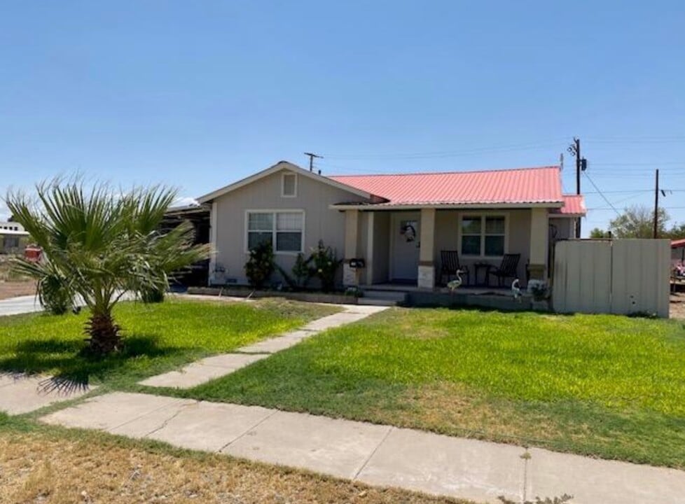 603 S Ross Blvd in Pecos, TX - Building Photo