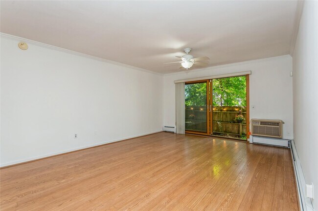 28 Hillside Terrace in White Plains, NY - Building Photo - Building Photo