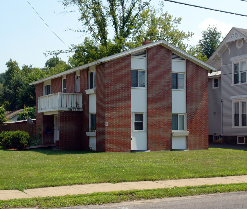 171 S Main St in Gloversville, NY - Foto de edificio