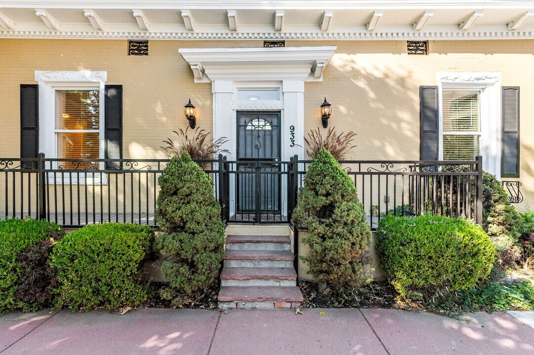 933 E 20th Ave in Denver, CO - Building Photo