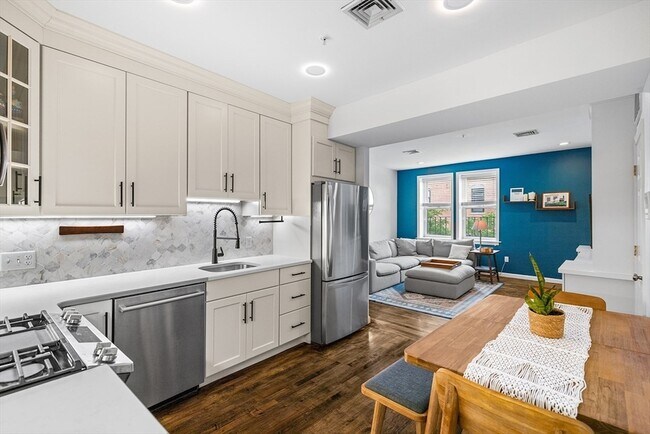 22 Battery St, Unit L1