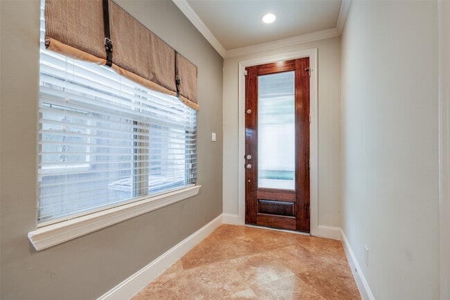 property at 2915 Pease St