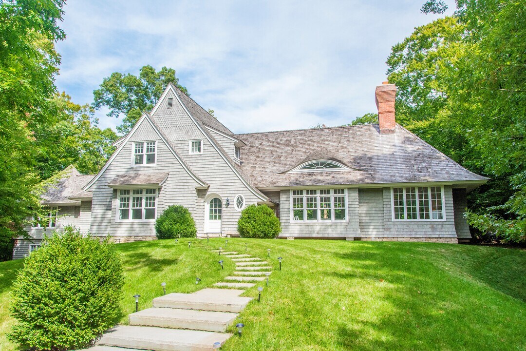 40 Deep Woods Ln in Amagansett, NY - Foto de edificio