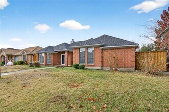1617 Briargrove Dr in Mesquite, TX - Building Photo - Building Photo