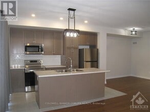 114 Patchell Pl in Ottawa, ON - Building Photo - Building Photo