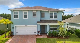 18504 Marlin Kite Ln in North Fort Myers, FL - Building Photo