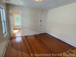 112 Thorndike St in Cambridge, MA - Building Photo - Building Photo