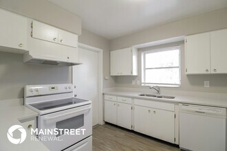 1927 English Dr in Deltona, FL - Building Photo - Building Photo