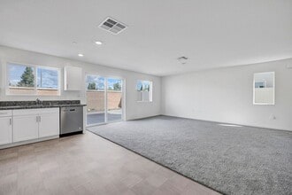 7725 Forestdale Wy in Elk Grove, CA - Building Photo - Building Photo