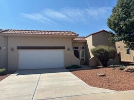 363 Taylor Rd in Los Lunas, NM - Building Photo