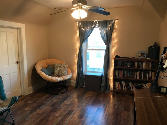 237 Gay St, Unit B in Longmont, CO - Building Photo - Building Photo