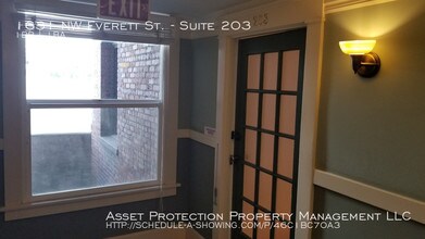 1631 NW Everett St-Unit -Suite 203 in Portland, OR - Building Photo - Building Photo
