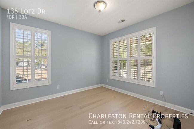 135 Lotz Dr in Summerville, SC - Building Photo - Building Photo