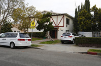 355 W Lomita Ave in Glendale, CA - Foto de edificio - Building Photo