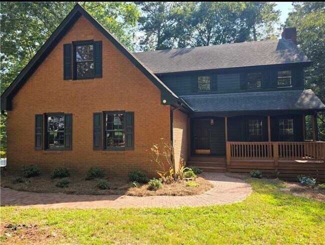 property at 2907 Moorings Pkwy SW