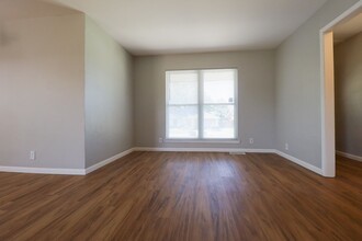 2311 W Oklahoma Pl in Tulsa, OK - Building Photo - Building Photo