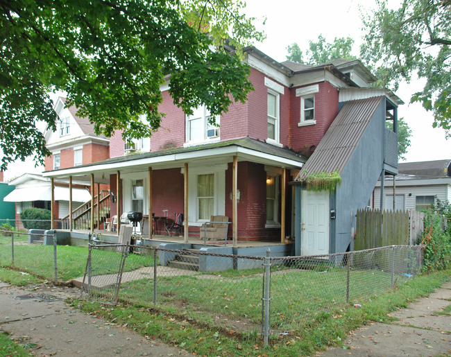 1303-05 8th Ave in Huntington, WV - Building Photo - Building Photo