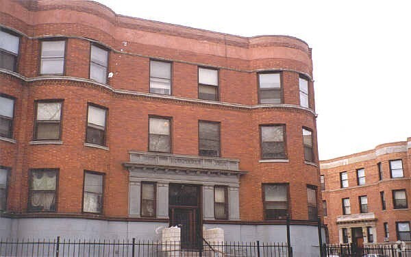 5906 S King Dr in Chicago, IL - Building Photo