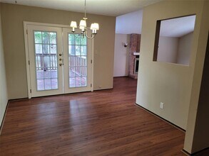 171 Tahitian Dr in Bastrop, TX - Building Photo - Building Photo