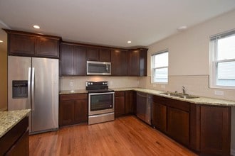 1744 Arlington N Pl in Milwaukee, WI - Building Photo - Building Photo