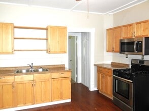 1231 Constance St, Unit A in Collinsville, IL - Building Photo - Building Photo