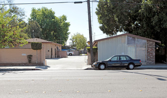 4636-4638 Florence Ave Apartments