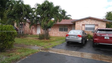 5425 NW 16th Ct in Fort Lauderdale, FL - Building Photo - Building Photo