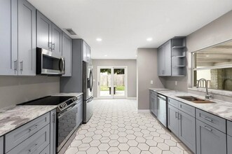 1207 W Charter St in Tampa, FL - Building Photo - Building Photo