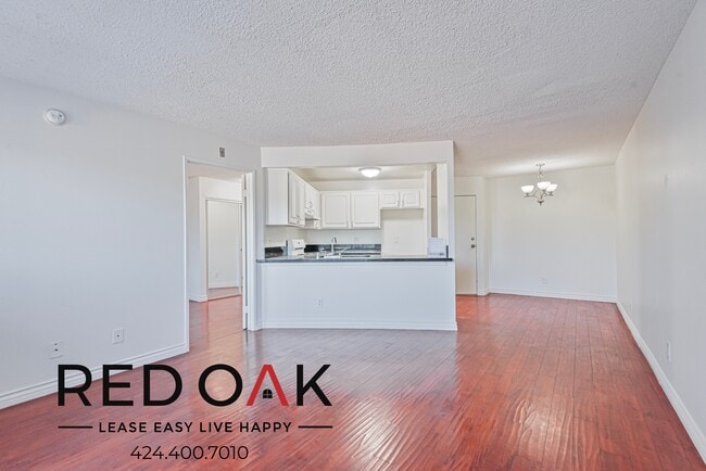property at 6660 Vineland Ave
