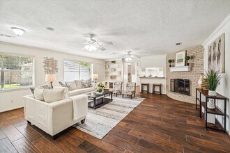5939 Rutherglenn Dr in Houston, TX - Building Photo - Building Photo