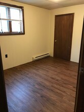 3 E Main St in Webster, MA - Foto de edificio - Building Photo