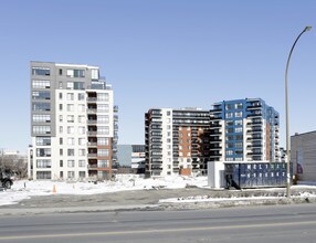 Condos Vue Phase 1-4 in Montréal, QC - Building Photo - Building Photo