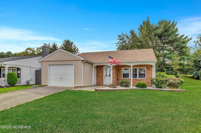 property at 9 Buckingham Dr N