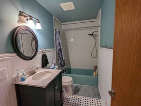 3841 Ridgeway Ave in Madison, WI - Building Photo - Building Photo