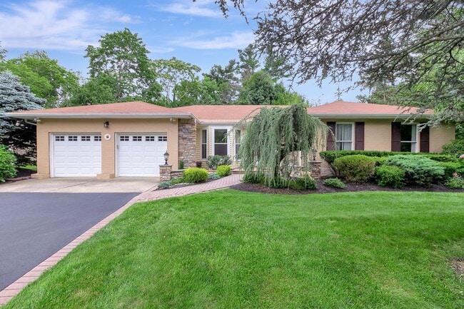 property at 4 Half Acre Ct