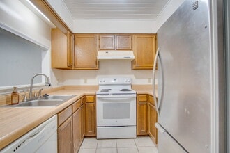 1314 Foxborough Dr in Pensacola, FL - Building Photo - Building Photo