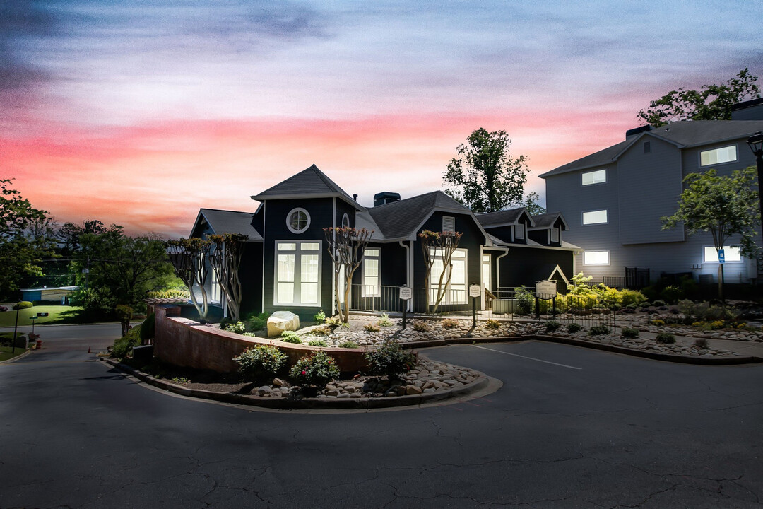 The Clarion Apartments in Decatur, GA - Building Photo