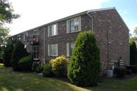 6109 Patrick Henry Dr in Aliquippa, PA - Foto de edificio - Building Photo