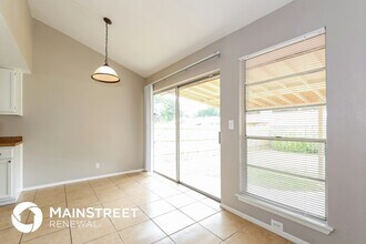 8807 Glen Shadow Dr in San Antonio, TX - Building Photo - Building Photo