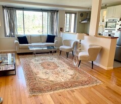 4200 Cathedral Ave NW, Unit 902 in Washington, DC - Building Photo