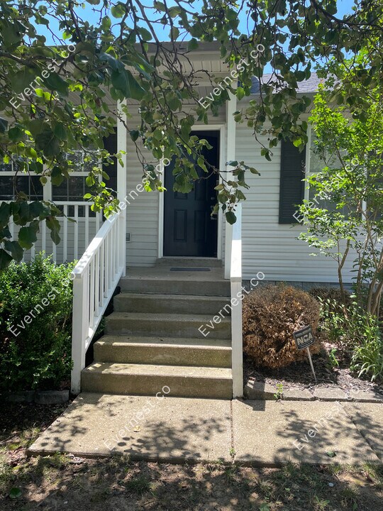 1008 Heydel Cir in Lebanon, TN - Building Photo