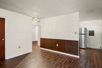 9329 Old Scaggsville Rd in Laurel, MD - Building Photo - Building Photo