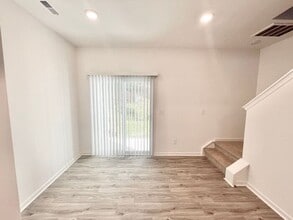 1305 Darlington Dr in Lowell, NC - Building Photo - Building Photo