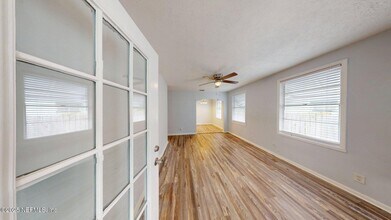 3313 Myra St in Jacksonville, FL - Building Photo - Building Photo